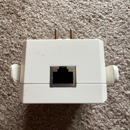 TP-Link TL-WA860RE v5 WiFi extender slightly used
