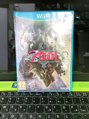 Zelda Twilight Princess HD Nintendo Wii U like new collectible