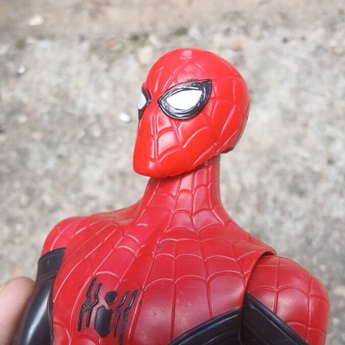Spider-Man figures used, set of two