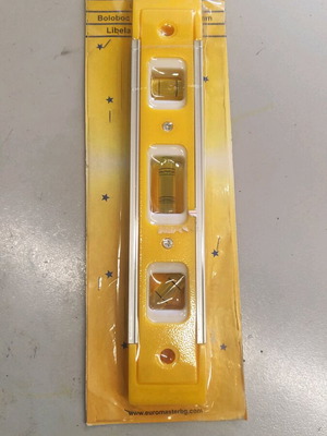 Magnetic level new