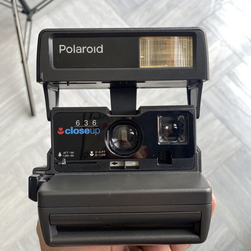 Polaroid Camera 636 Close Up used, compatible with 600 film