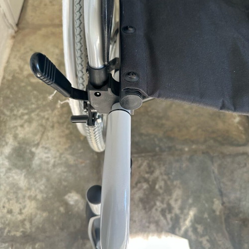 Aluminum Folding Wheelchair new, lightweight up to 125kg