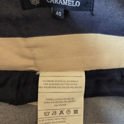 Caramelo cotton skirt like new, size M, white and blue