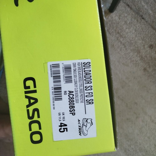 Work shoes new