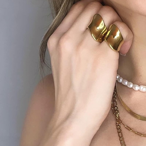 Gold ring Anna Raxevsky like new