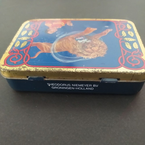 Vintage Samson empty tobacco tin 1945-50