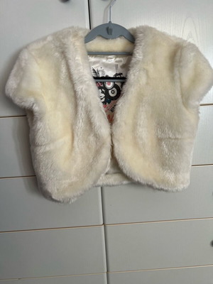 Women's cream fur jacket like new, size Medium
