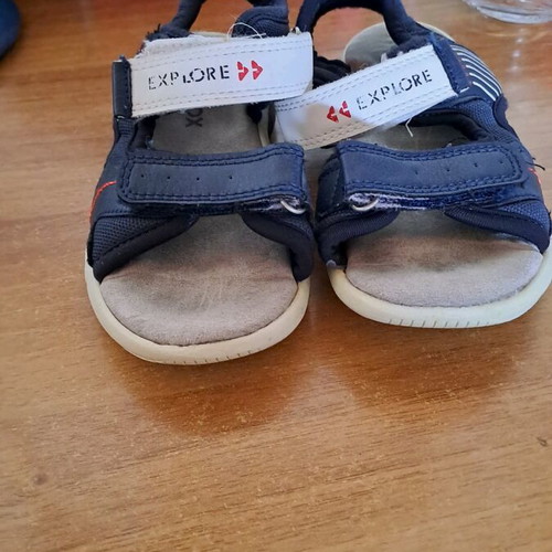 Boys' sandals used, size 29