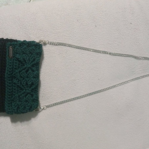 Handmade knitted shoulder bag new, green and black
