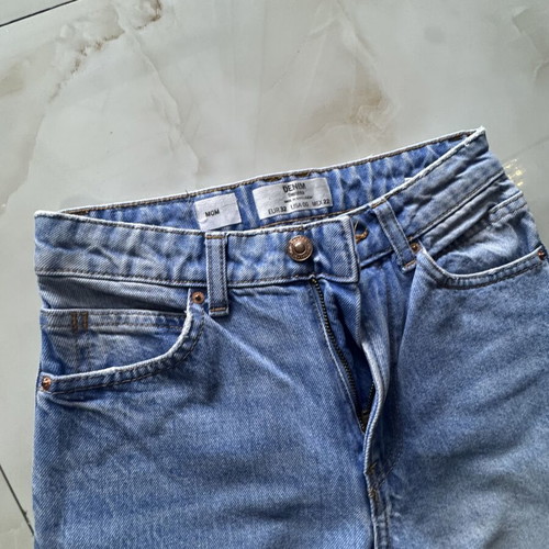 Bershka blue jeans like new, size XXS