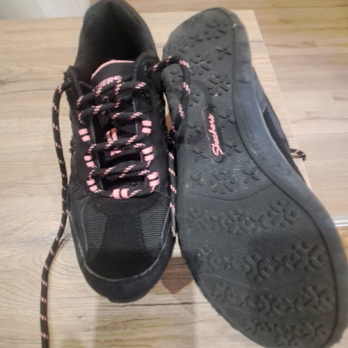 Skechers women's black sports shoes new