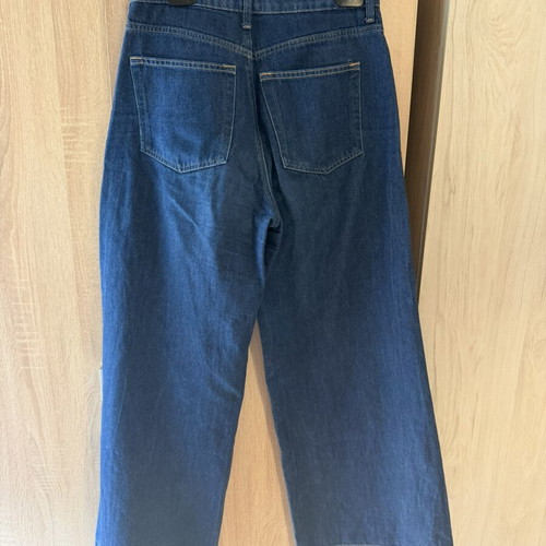 H&M bell-bottom jeans like new, size S