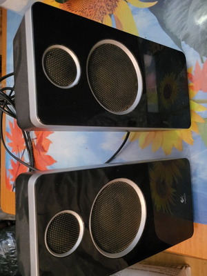 Logitech Z10 computer speakers used, good condition