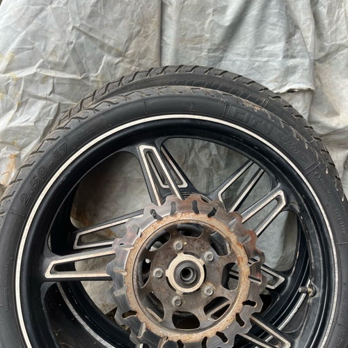 Peugeot rims like new with tires and inner tubes