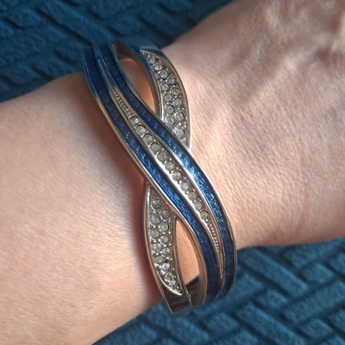 Bracelet-bangle with rhinestones like new, blue and silver
