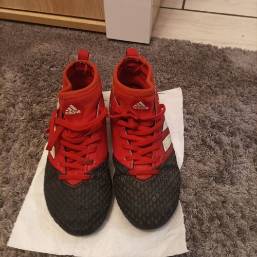 Adidas football shoes used, size 33, black
