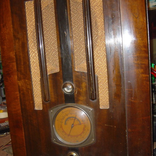 RCA antique radio from the 1930s used, rare collectible piece
