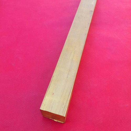 Brass rod 3.5x3.5x35 cm, 3.6 kg