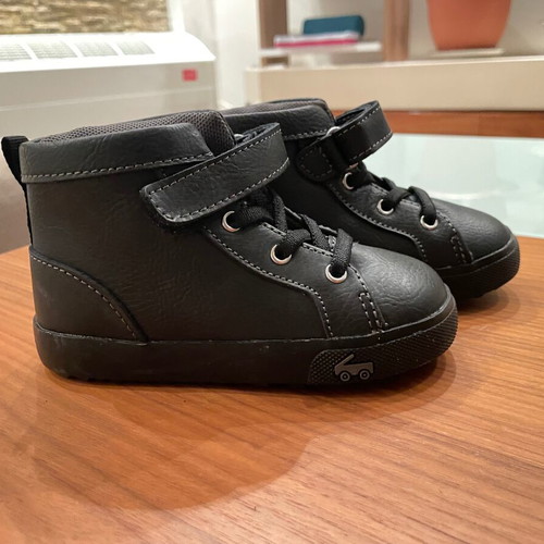 See Kai Run boots size 25 black, new, leather