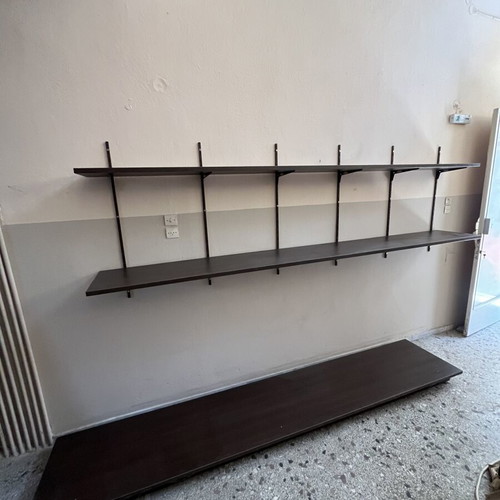 7 wooden professional shelves with brackets