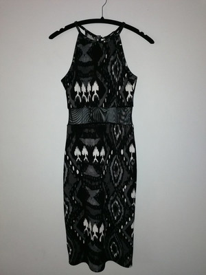Midi fitted dress with tribal patterns Medium used