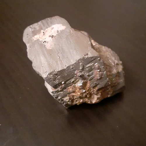 Mineral sample like new, 152 grams, metallic luster