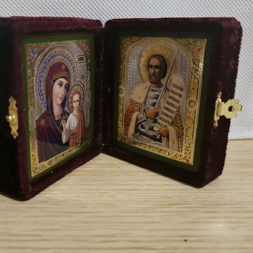 Diptych of Virgin Mary and Saint Alexander Nevsky icons in velvet case like new