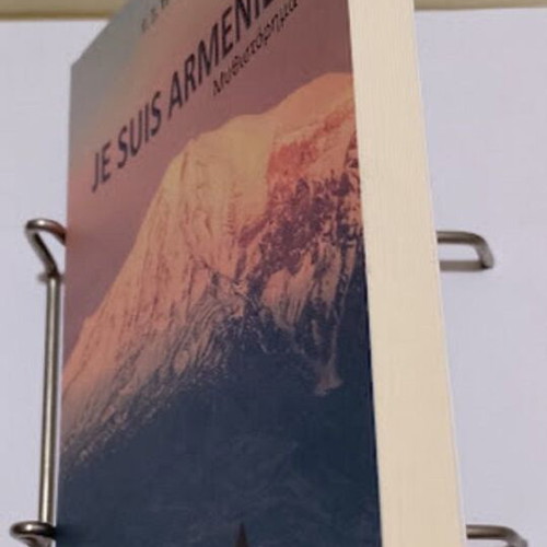 Je Suis Armenien novel new, Greek language