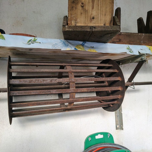 Well bucket used, large, iron, heavy without base