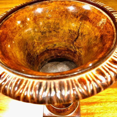 Vintage iron vase set like new, two sizes