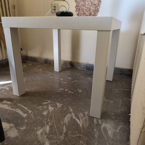 White coffee tables IKEA used, set of two