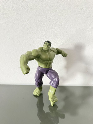 Hulk collectible figure