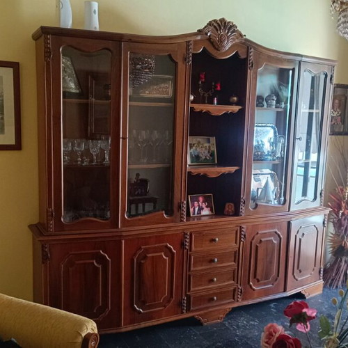 Large vintage living room unit used