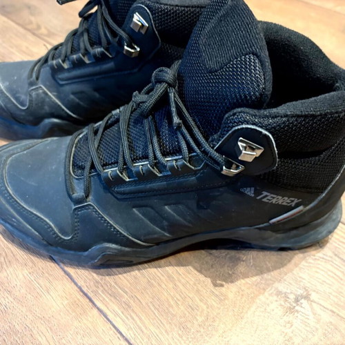 Adidas Terrex AX3 Beta Mid boots size 41.5, black