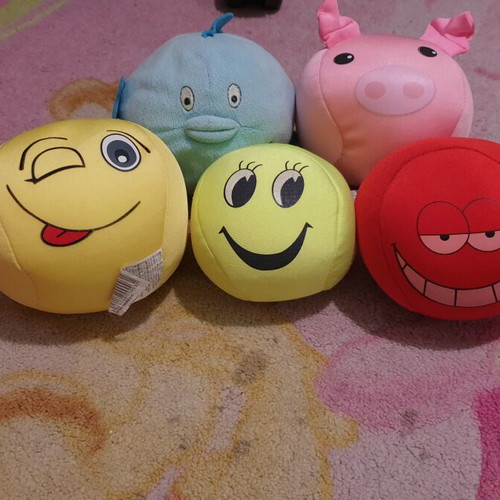 Plush balls like new, set