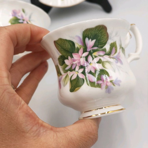 Royal Albert May Flaver bone china set like new