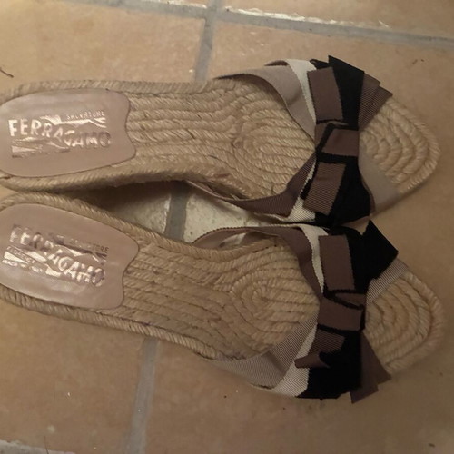 Salvatore Ferragamo platform espadrille sandals like new, beige