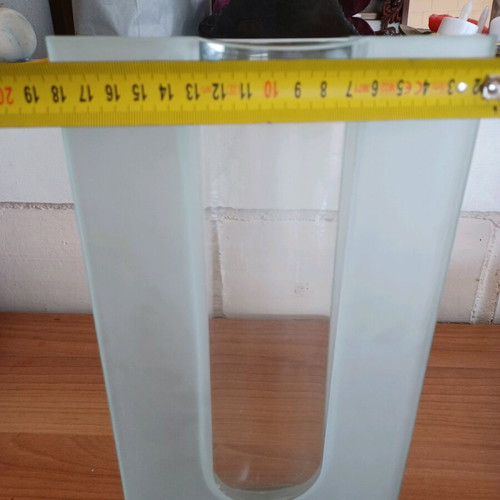 Modern vase like new
