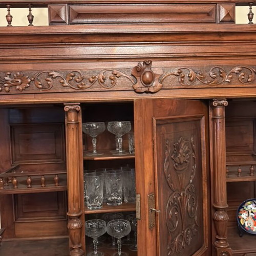 Vintage buffet like new condition