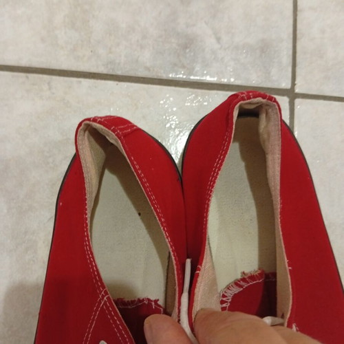 Canvas shoes used, size 42-42.5, red