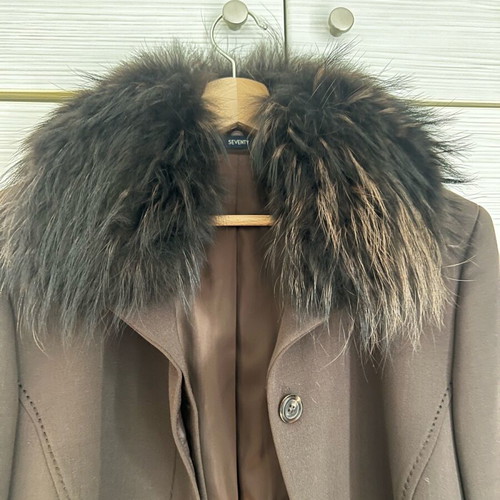 Seventy fur jacket brown size Small new