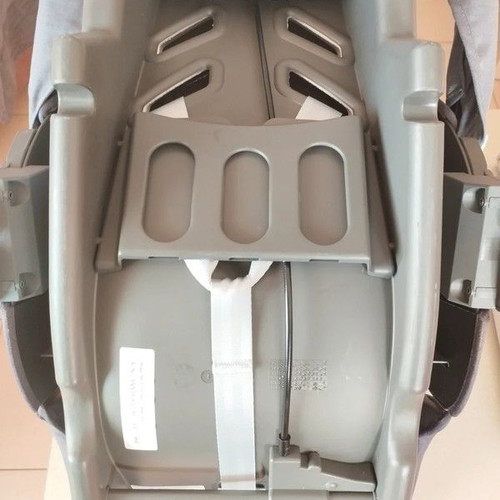 Iglesina Trilogy Quatro baby car seat (egg)