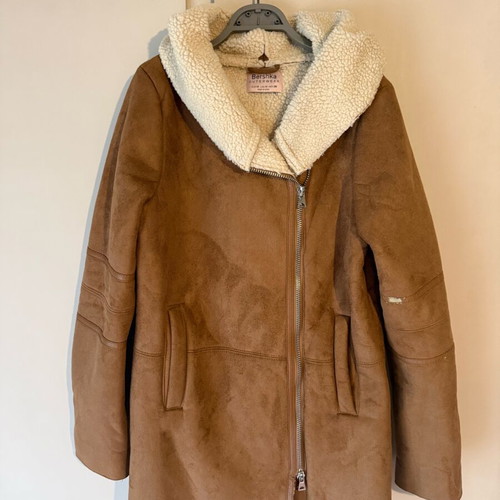 Bershka shearling coat used, brown suede with beige lining