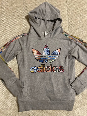 Adidas women's sweatshirt size M used, gray