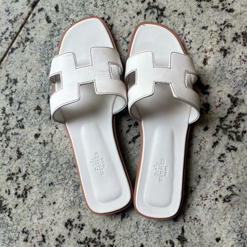 Hermes sandals like new, white, size 39