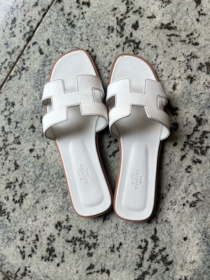 Σανδάλια Hermes σαν καινούργια, άσπρα, μέγεθος 39