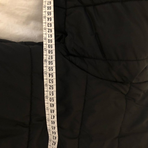 Puffer jacket M black like new, cropped
