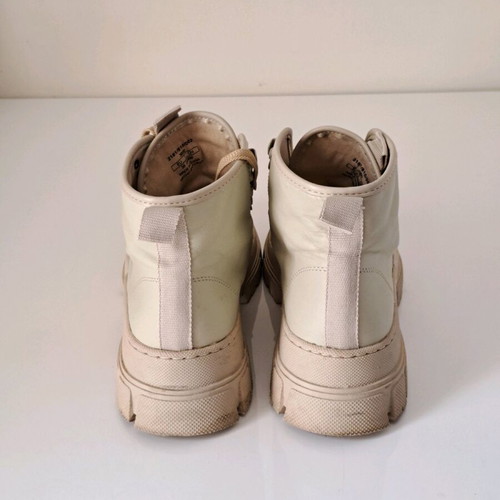 Zara leather boots used, size 38, beige