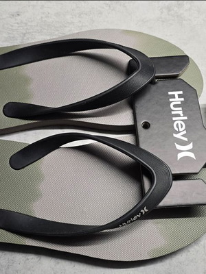 Hurley men's new slippers size 44/45 flip flop