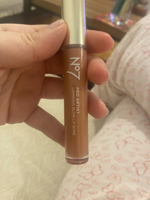 Lip gloss N07 intact